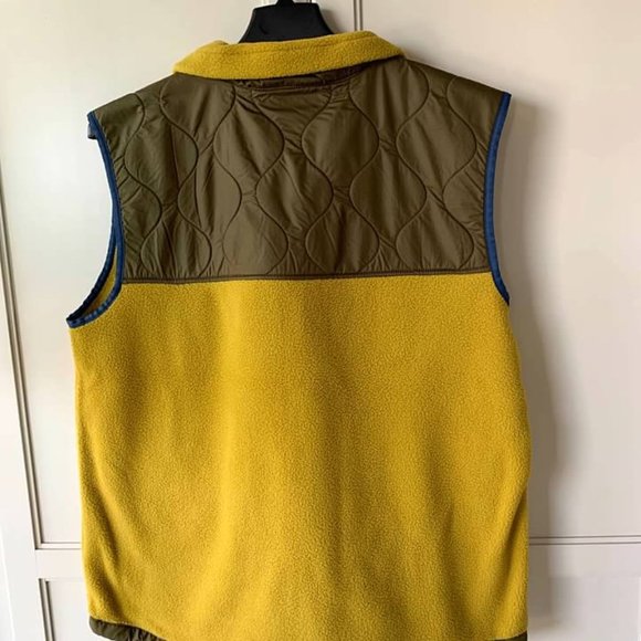 The North Face Men's Royal Arch Fleece Vest Gold- NWT- SZ L,XL,XXL - Picture 5 of 6